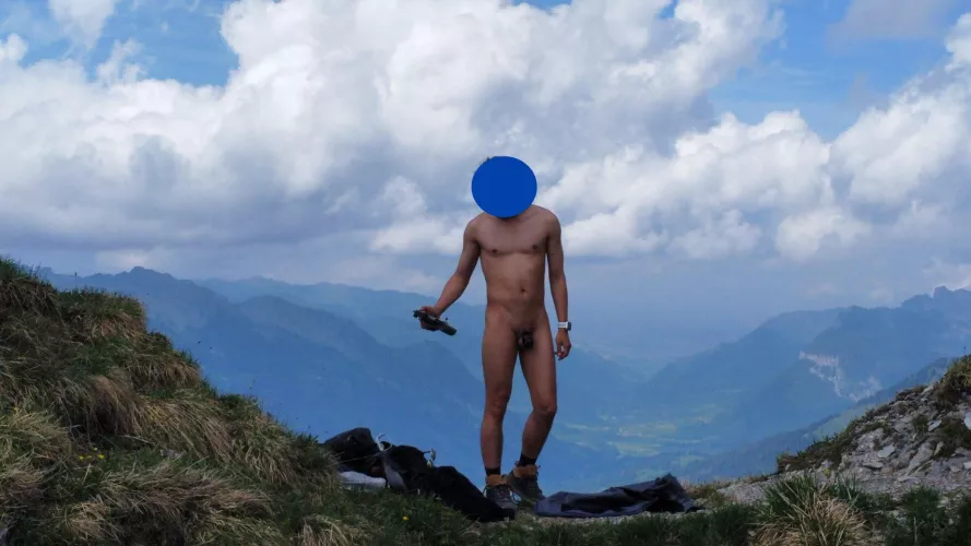 Combining nude hiking with chastity and drone shot is the best way to show off. I certainly walked a bit naked and probably got caught by accident somehow