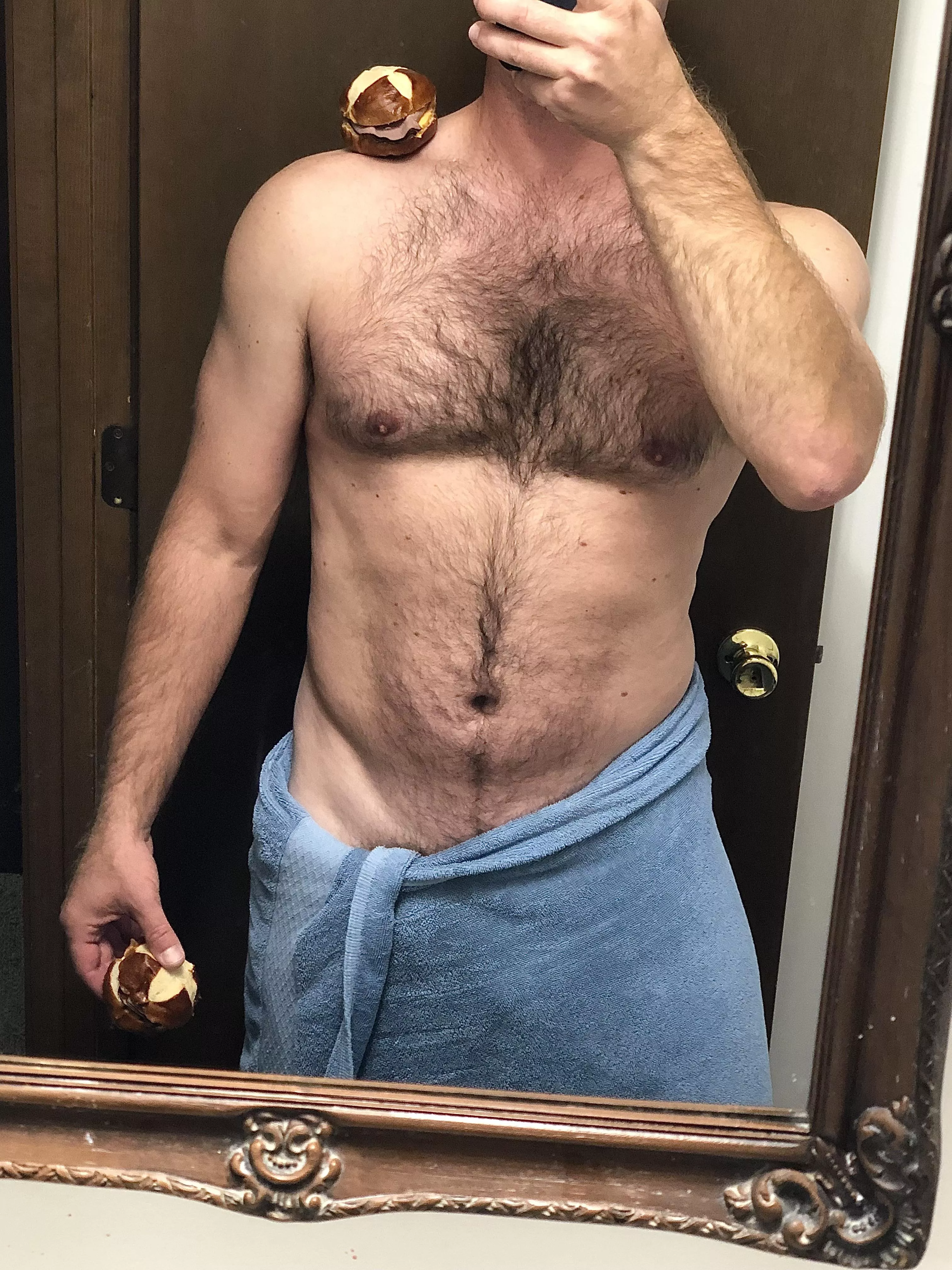 Come eat this slider off my shoulder. 😏