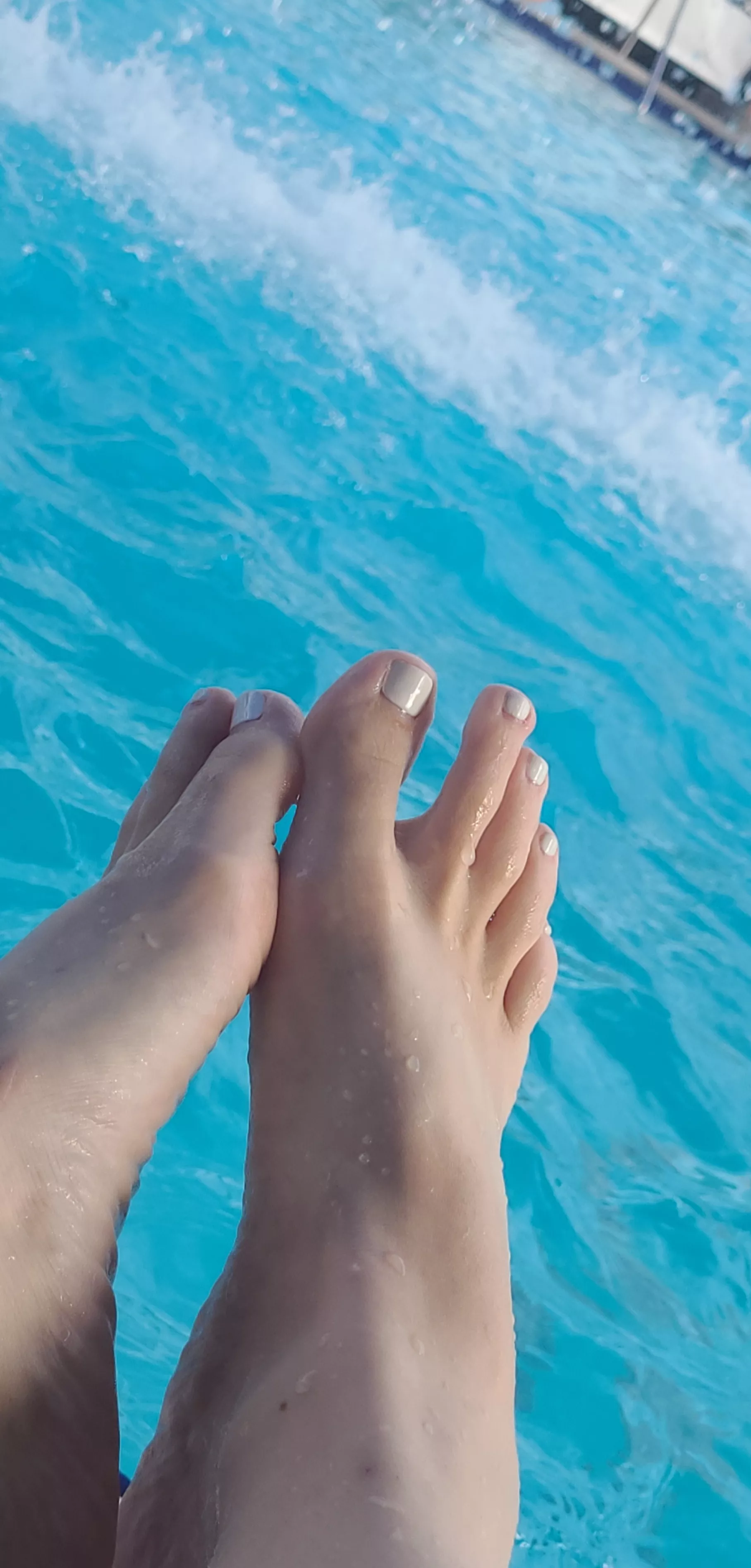 Come play in the water with me! hehe