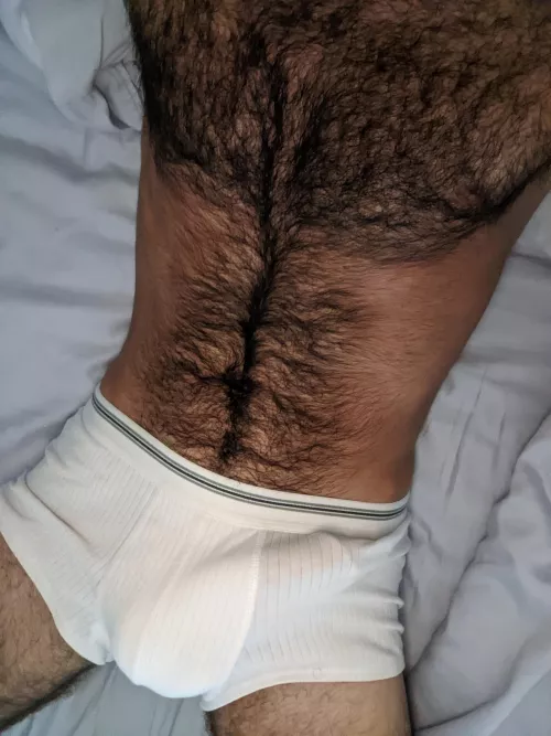 Debating if I should get rid of the hair 🤔