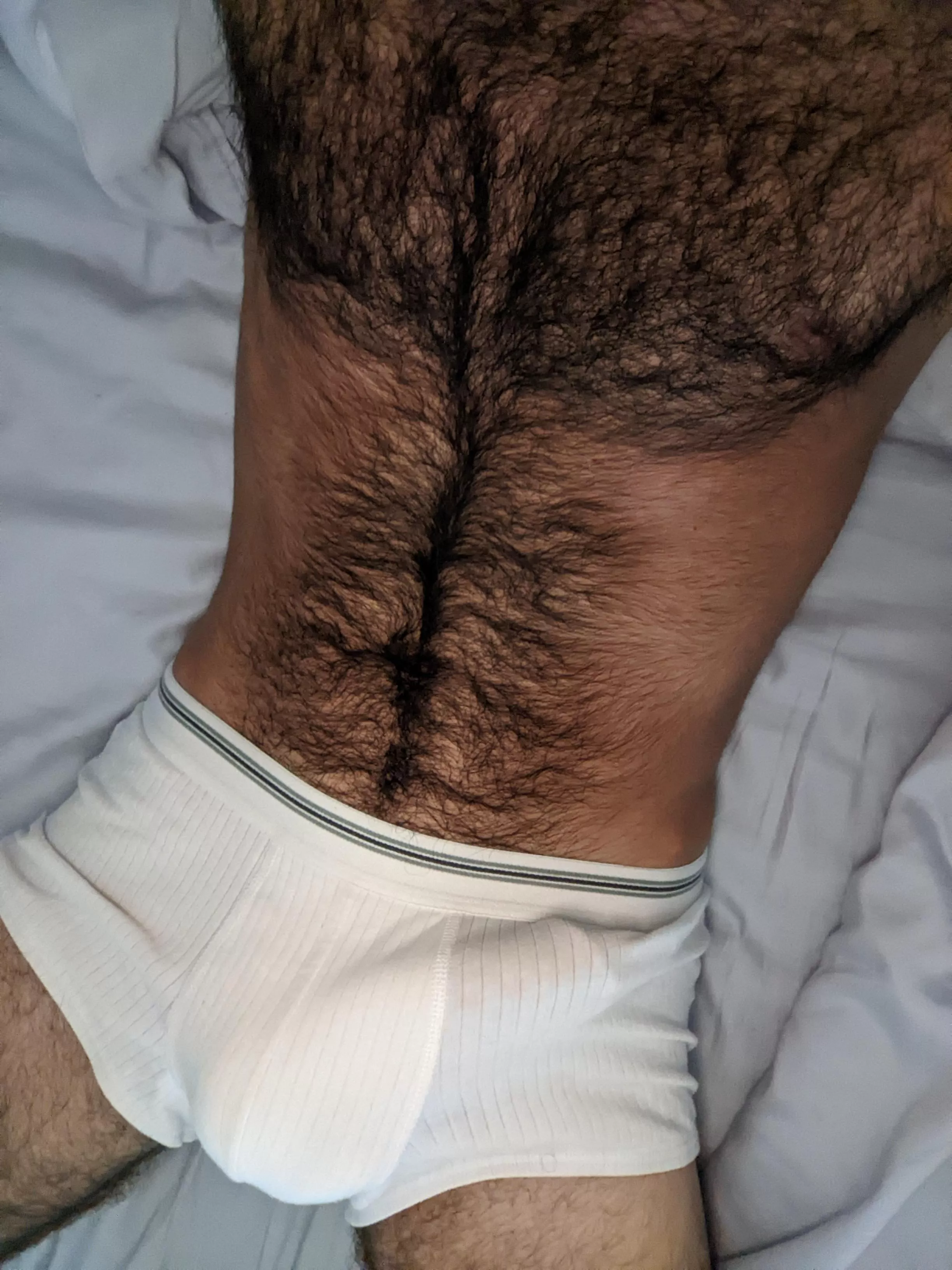 Debating if I should get rid of the hair 🤔