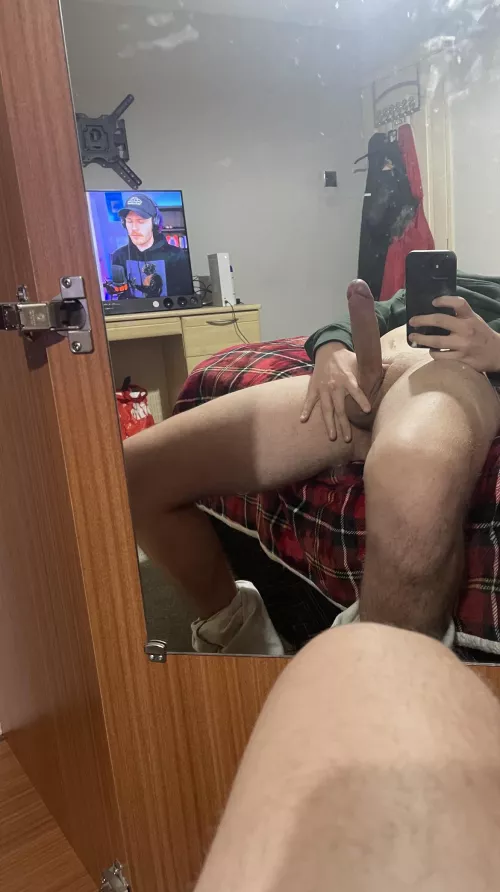 Deepthroat this cock till I cum down your throat 😈(19)