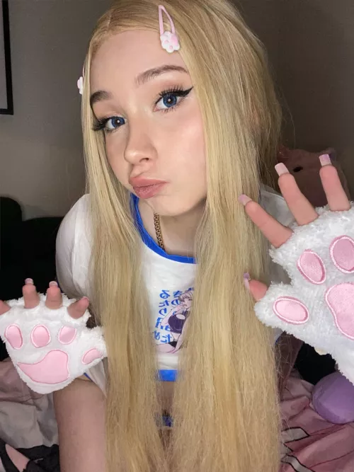 Do I look like a good kitten?