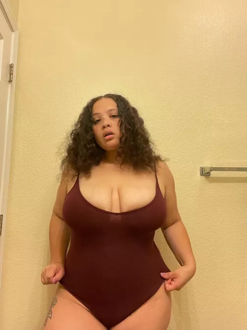 Do you like thick girls that like to have fun?