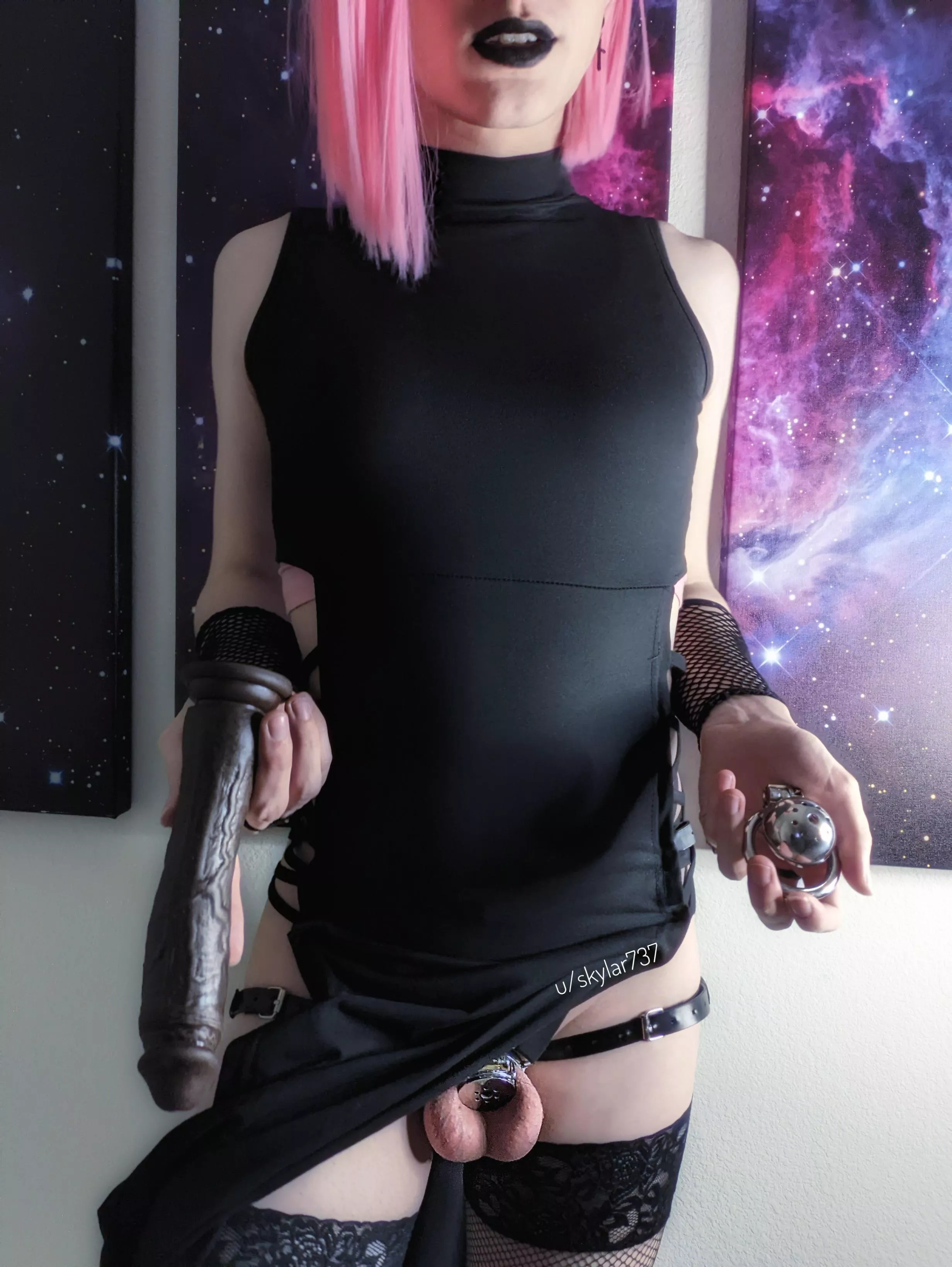 don't be shy, I promise it will feel amazing 🖤☺️