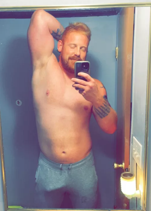 Don’t you just love sweatpants season