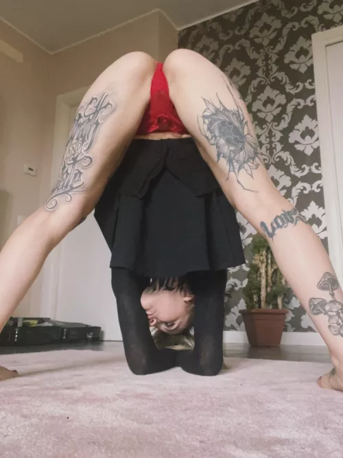 Fuck my ass in this pose