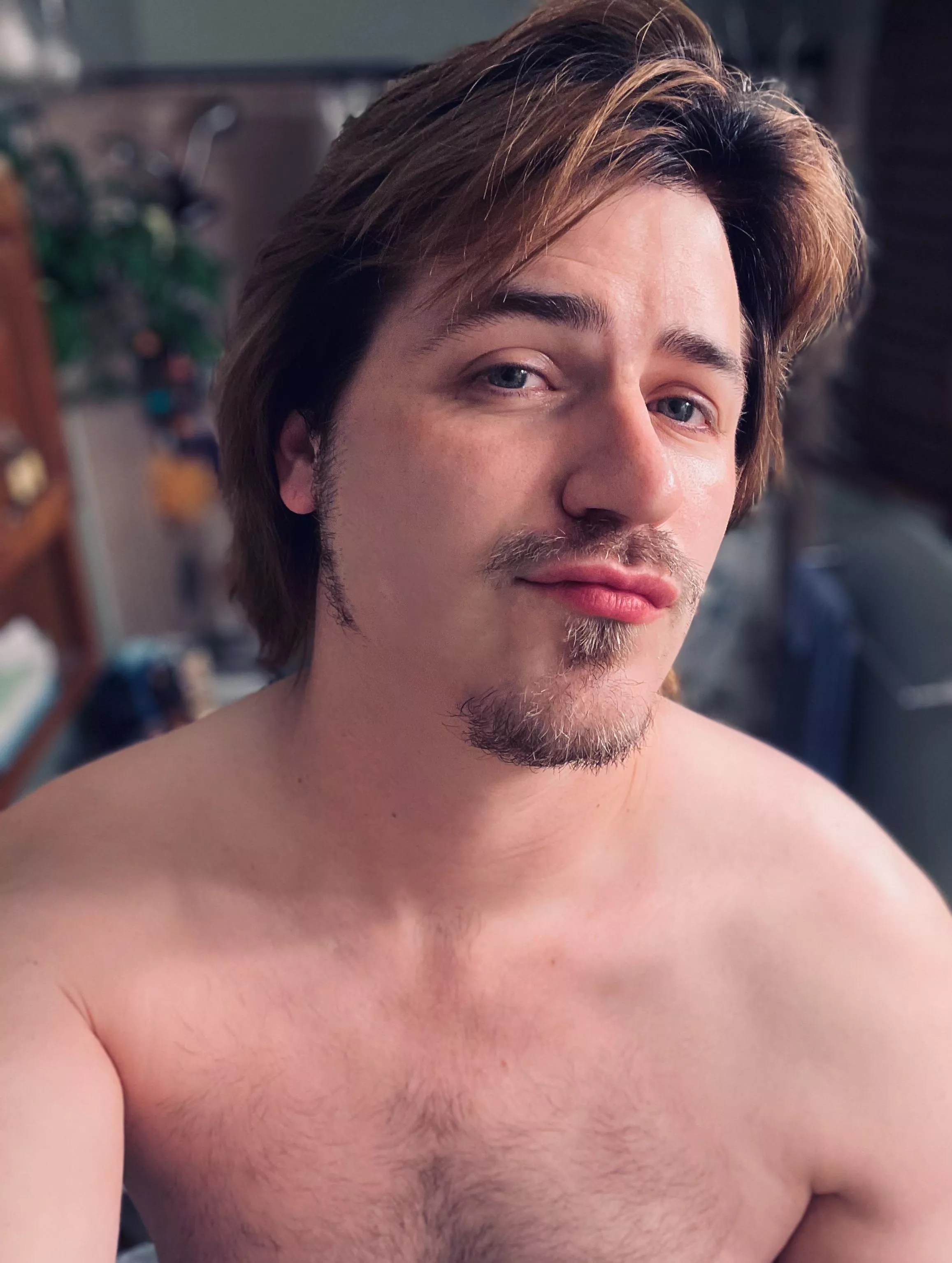 Getting more blonde in my facial hair 🦁