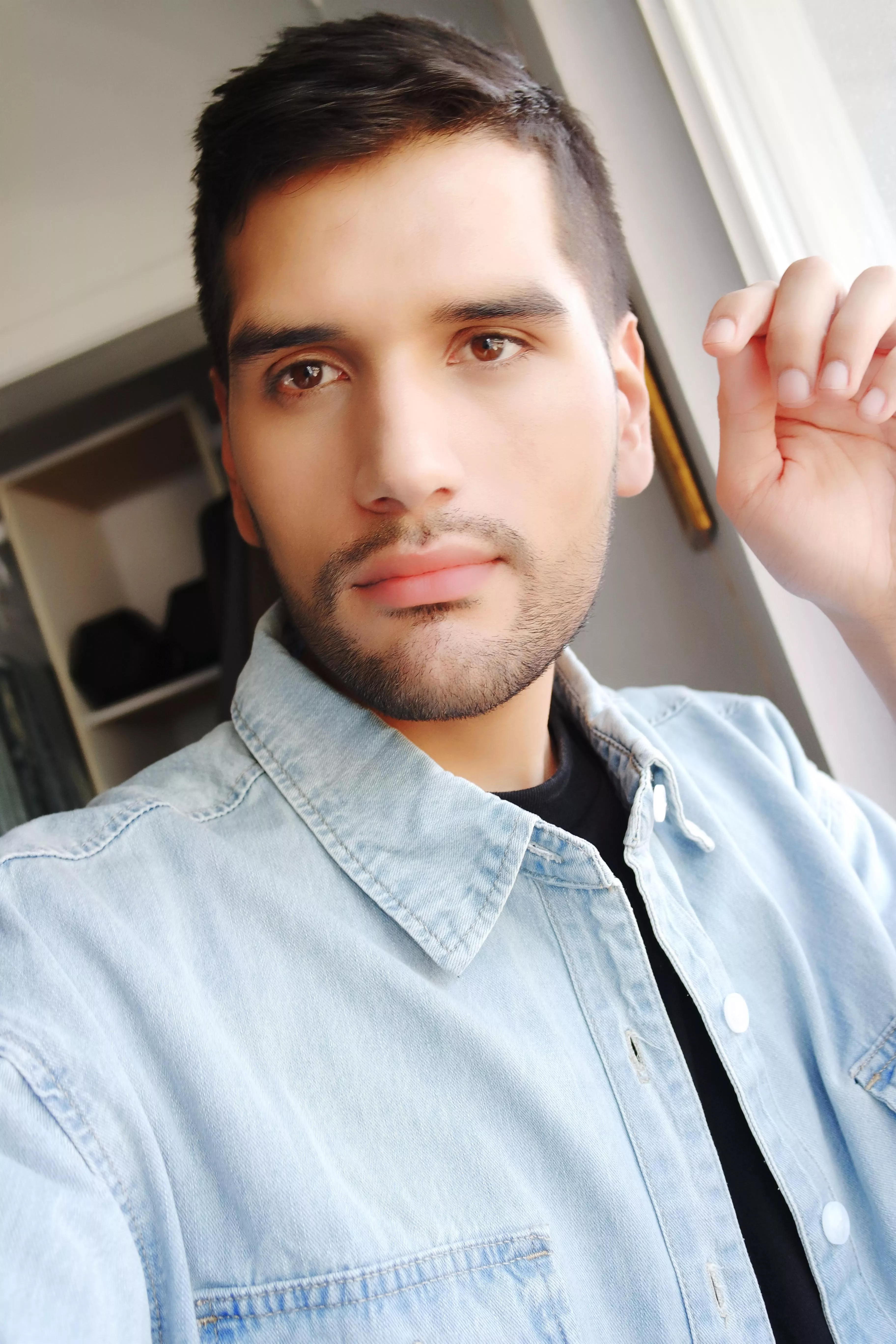 Happy Friday! Who’s ready for the weekend?