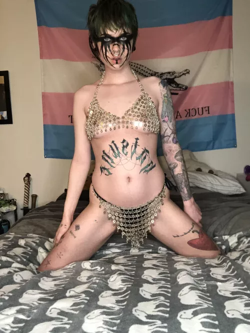 here to help a weary traveler in need 💚