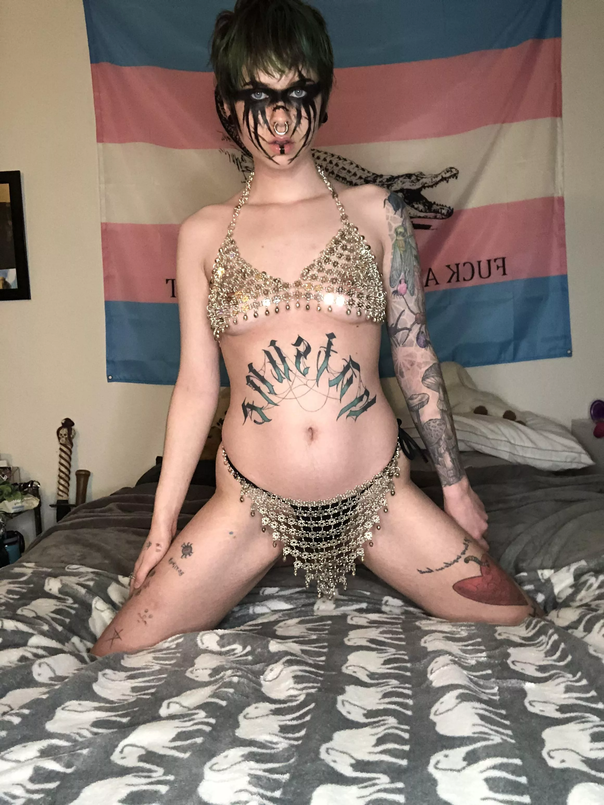 here to help a weary traveler in need 💚