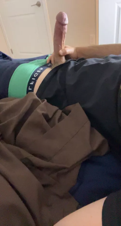 HMU if you bareback these