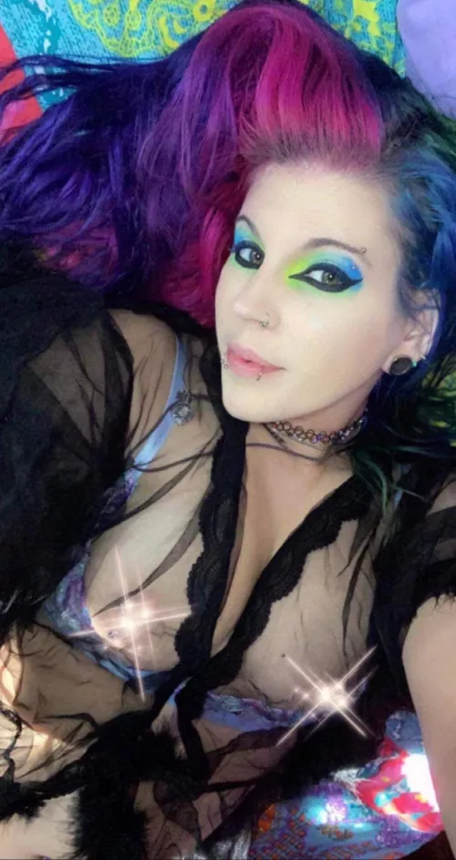 How’s ur Friday night? Would it b better with me?!