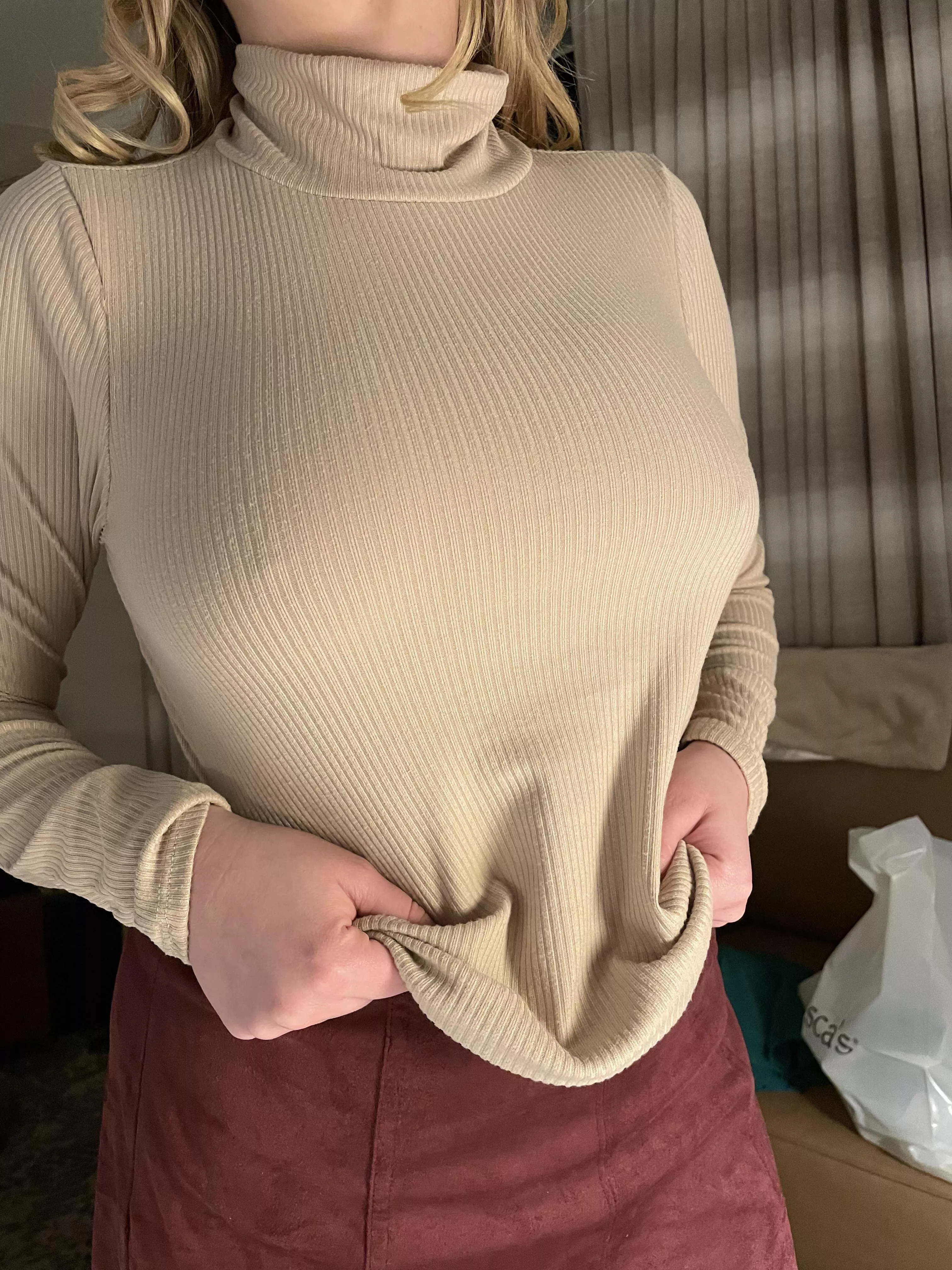 I just bought this top, think anyone will mind if I wear it for Thanksgiving?