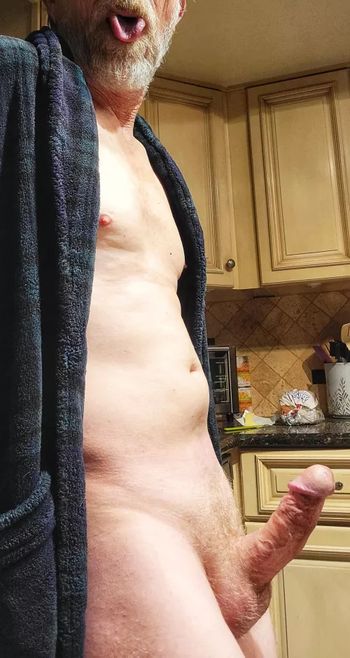 If you use your tongue on my cock I'll return the favor