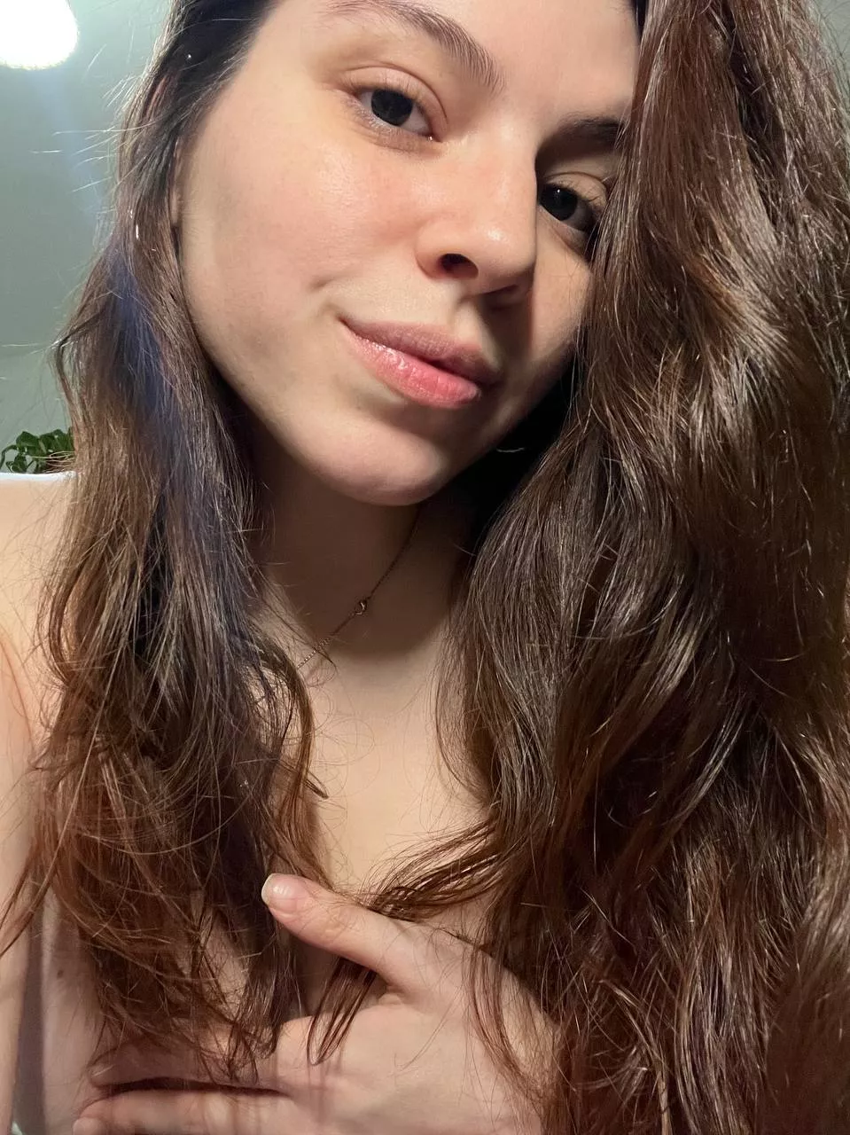 If you're fan of natural beauties I might become your fav onlyfans girl 👅