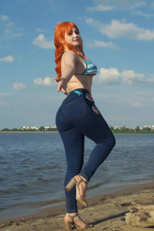 Just look at that ass and feet (Cosplay by Jyu-san)