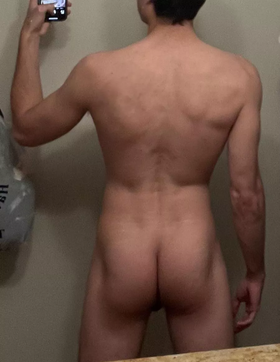 Lifeguard here. How’s my beach body?