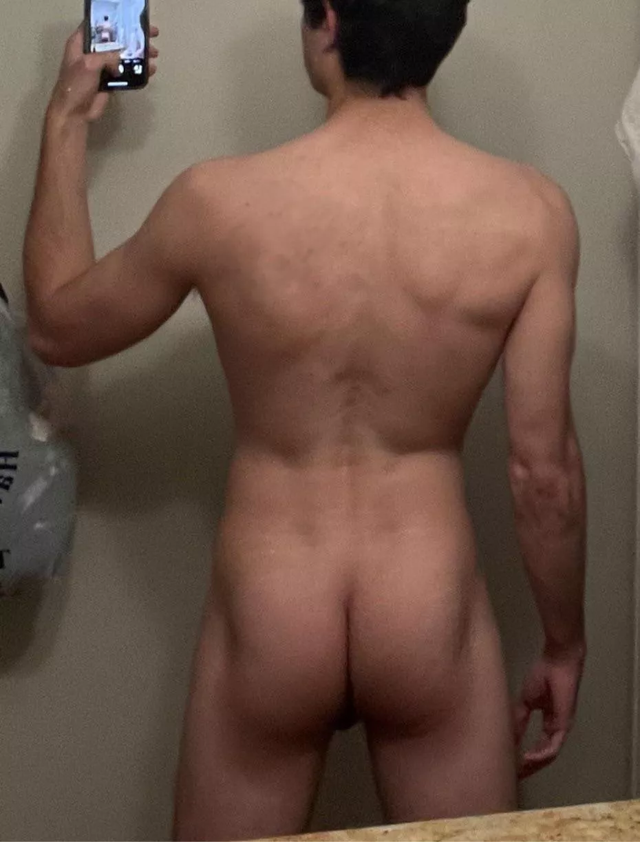 Lifeguard here. How’s my beach body?