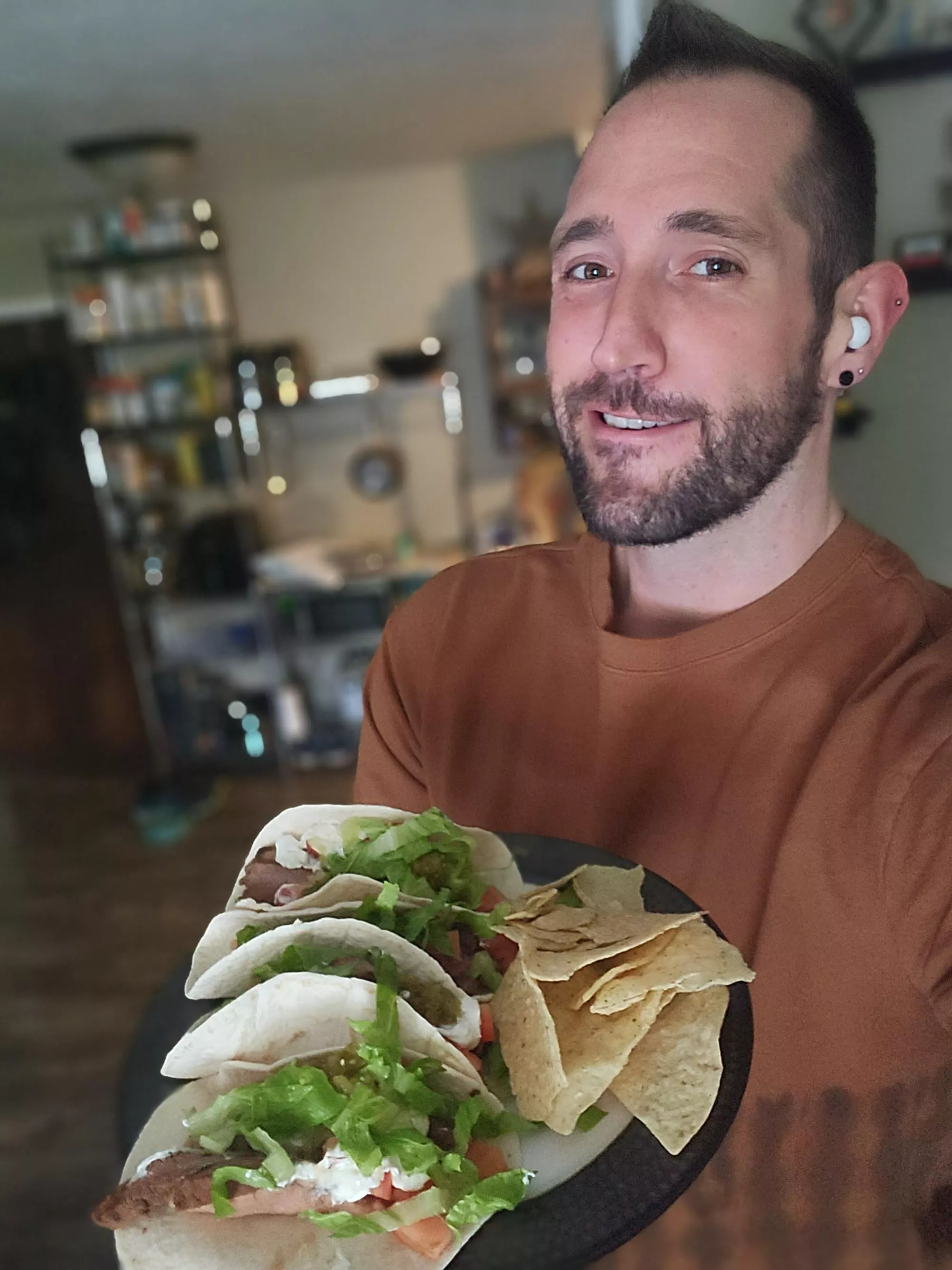 lunch time! finally! hope yall having a great Friday!