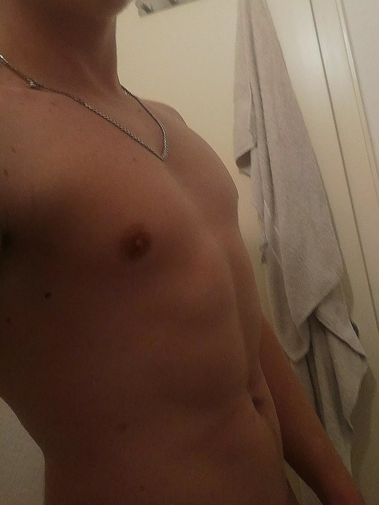 m 28