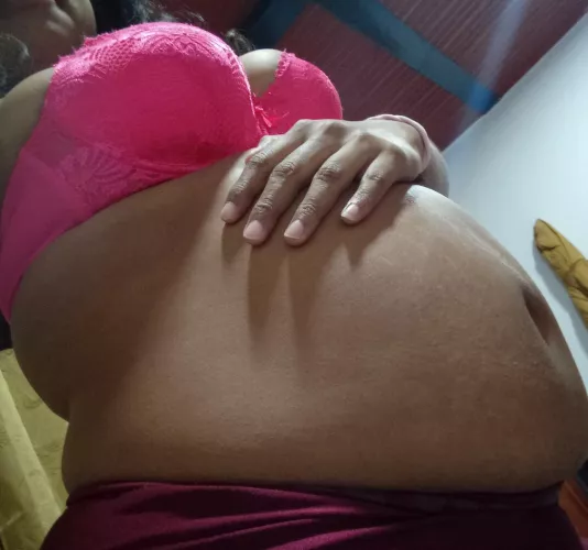 Mommy is very hot and with 8 months I give fun in return they help me