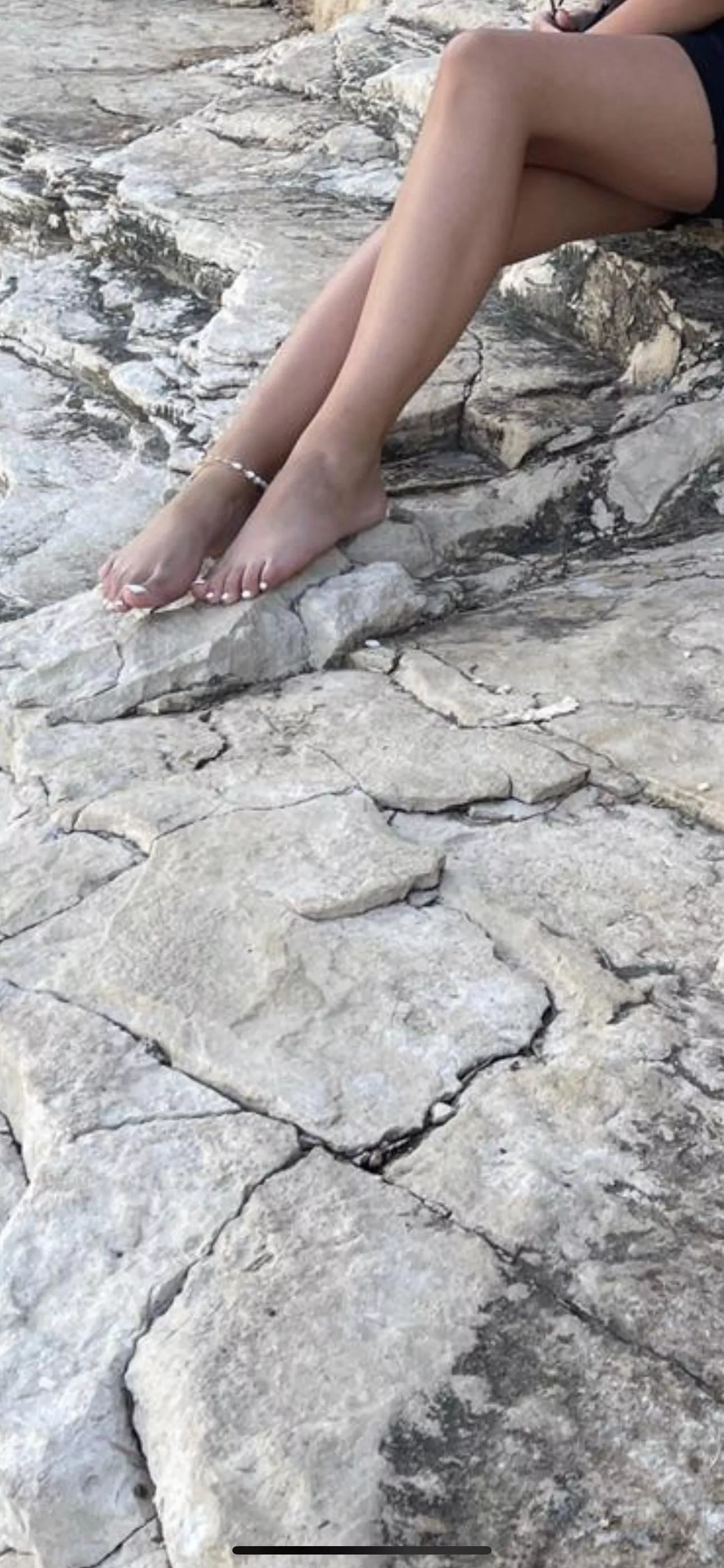 my wife is thinking about selling foot pictures good idea ?