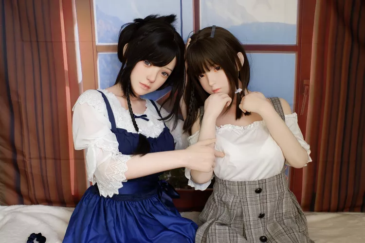 poking the nipple👆🏻👆🏻💘