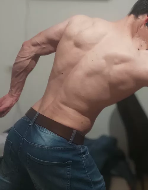 Skinny but veiny