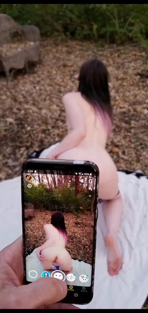 sneaking some pics while naked at the park