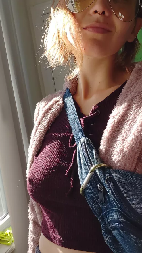 sunshine on my window makes me happy like I should be 🎶