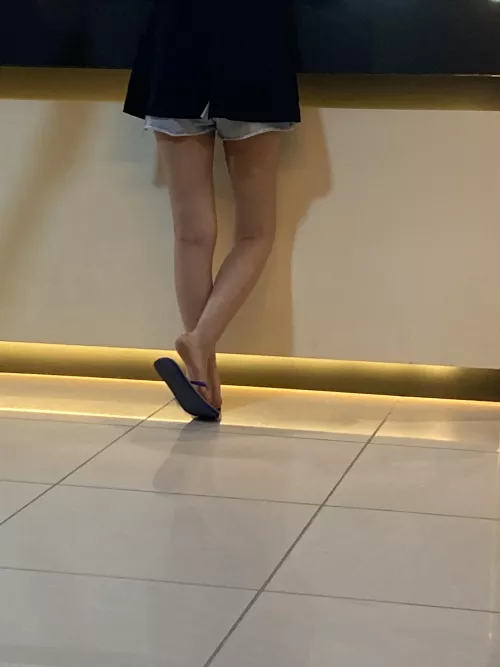 Teasing chick in the hospital who let me admire