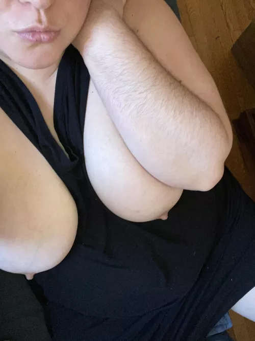 The week is done and the tits are out!