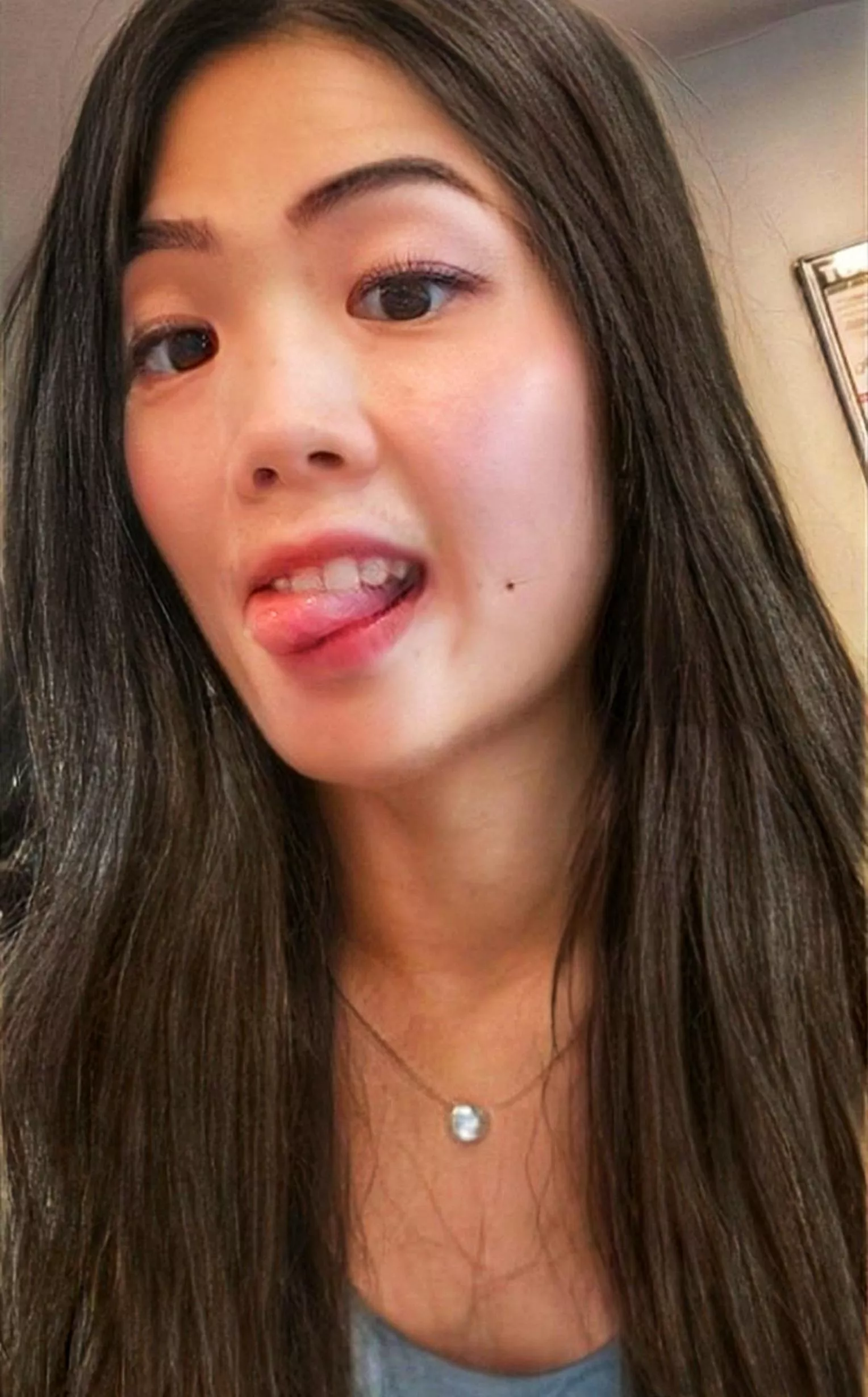 Tongue out for Daddy