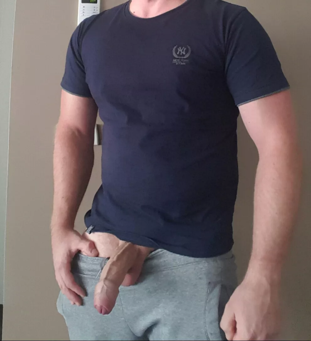 Uncut married. Love to creampie others on the side (m) 37