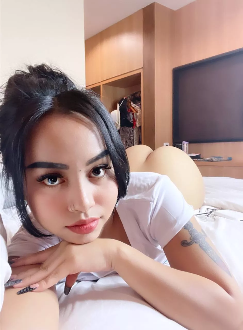 What color are my eyes?