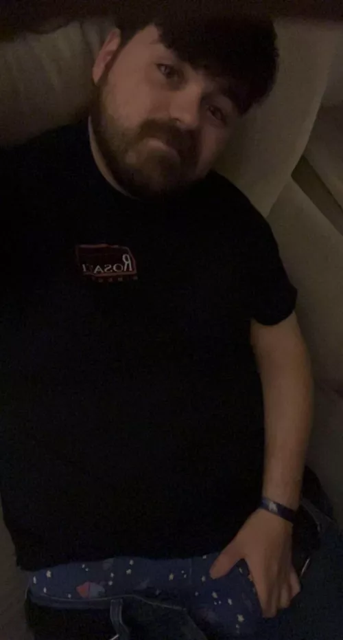 When it’s late, and you wanna show your dick off…