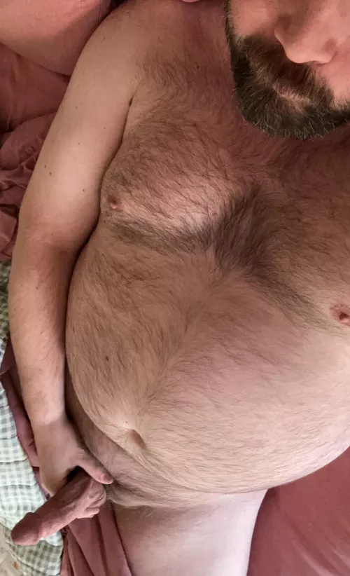 Would anyone like to have fun with me? Then cuddles.