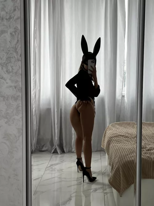 yes, my ass and I live together haha