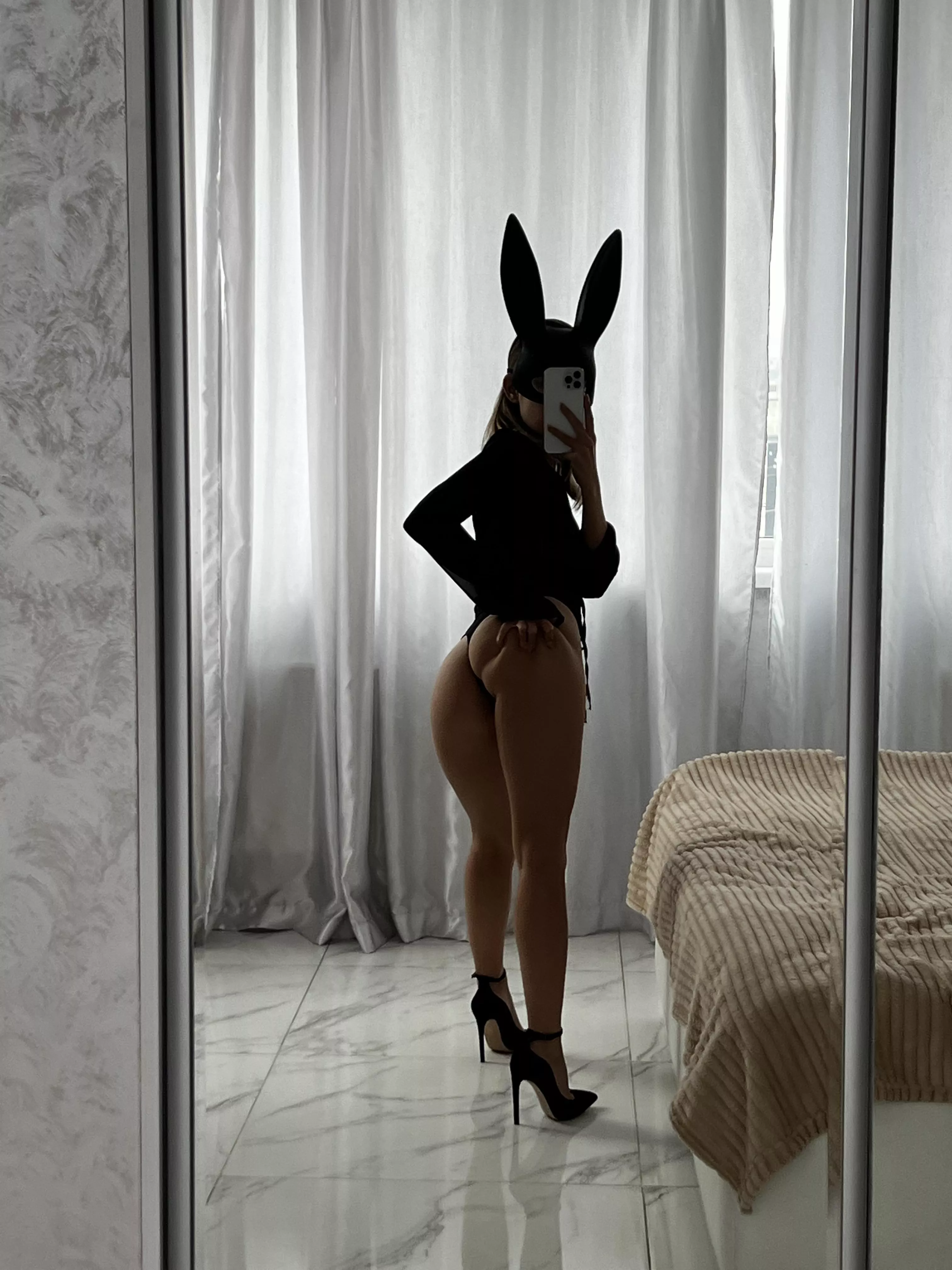 yes, my ass and I live together haha