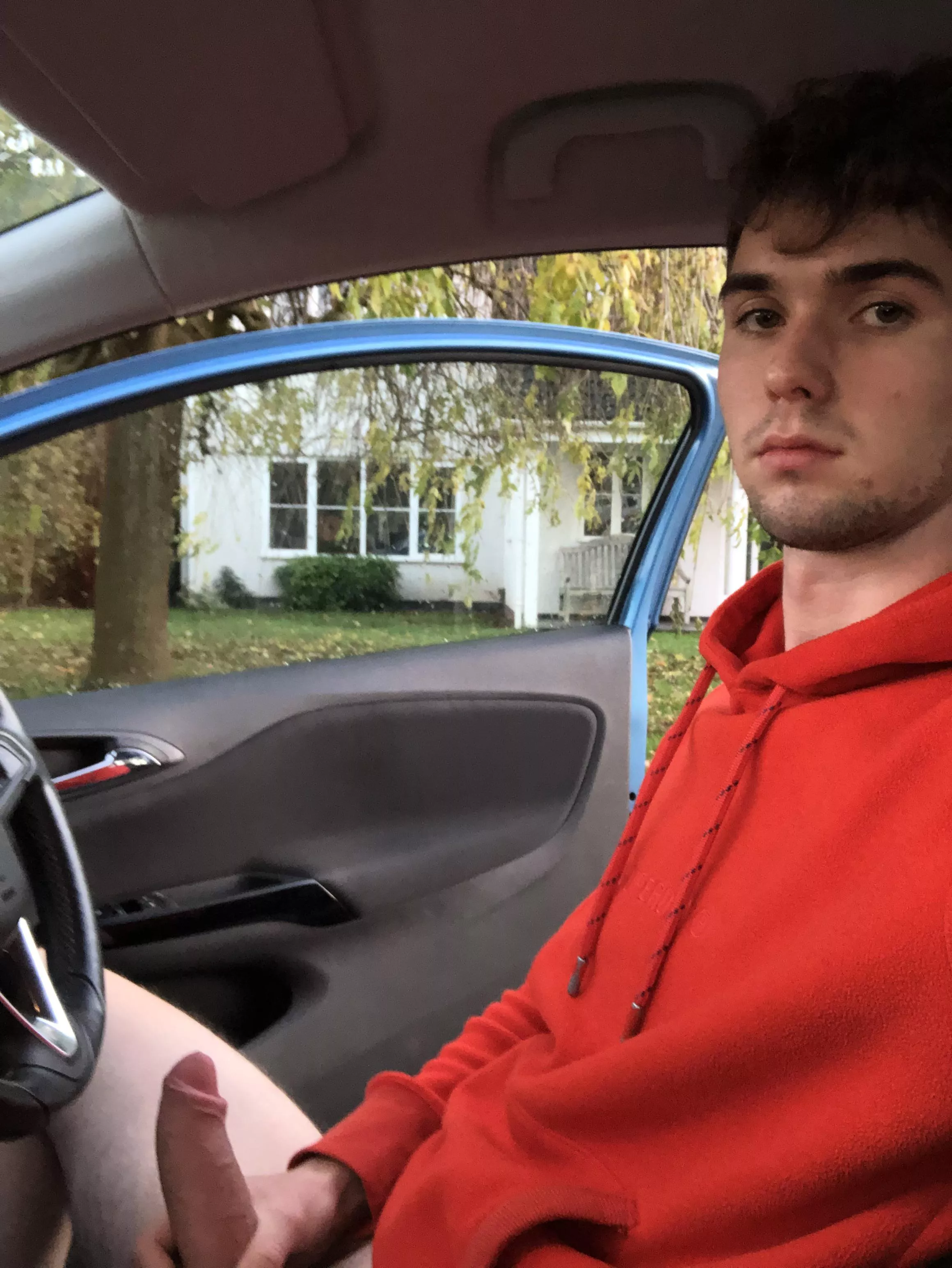 18 [m] I’m progressing my exhibitionism 😈, first time outdoors in public during the day . Where should I get it out next?