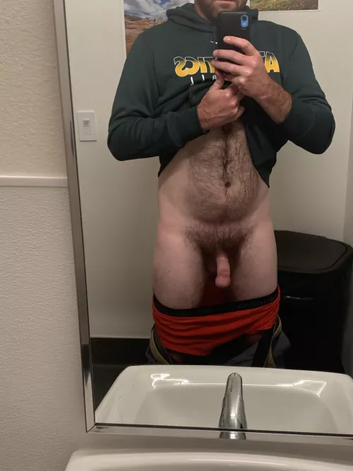 (36) Anybody like hair?