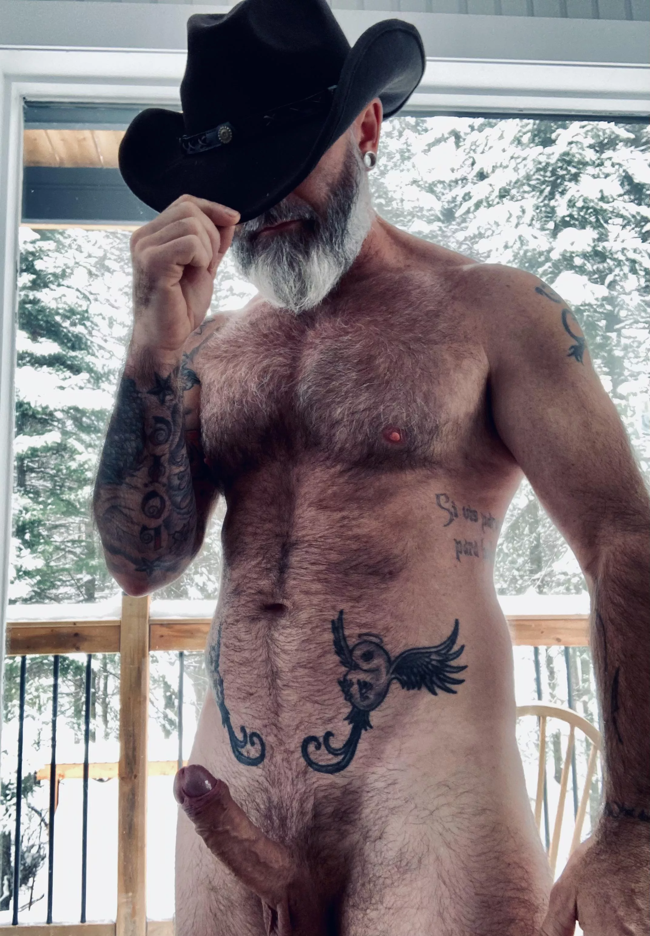 [46] Save a horse, ride a cowboy 😈