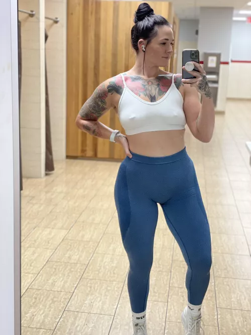 Anyone else’s nips get hard at the gym??