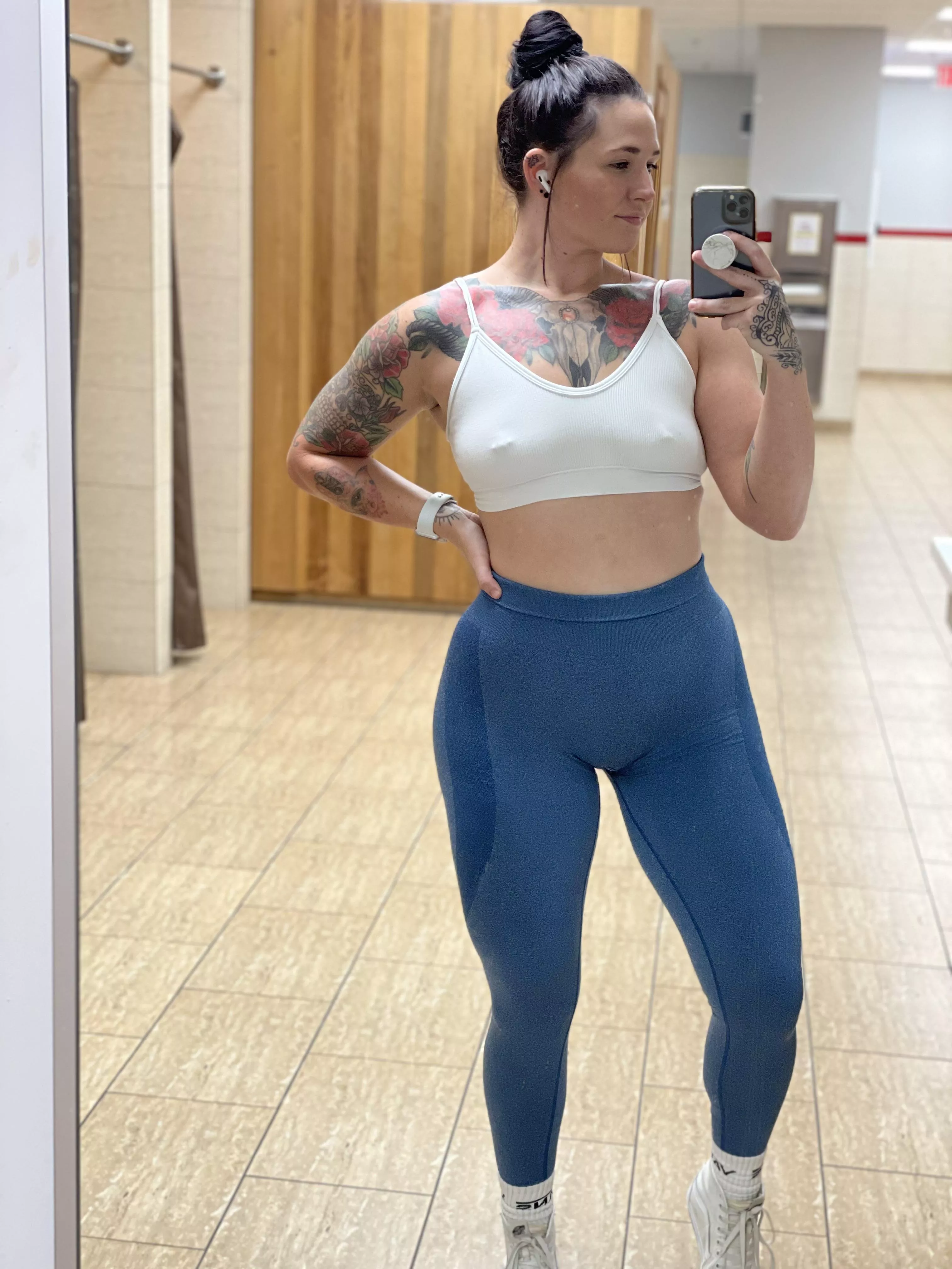 Anyone else’s nips get hard at the gym??