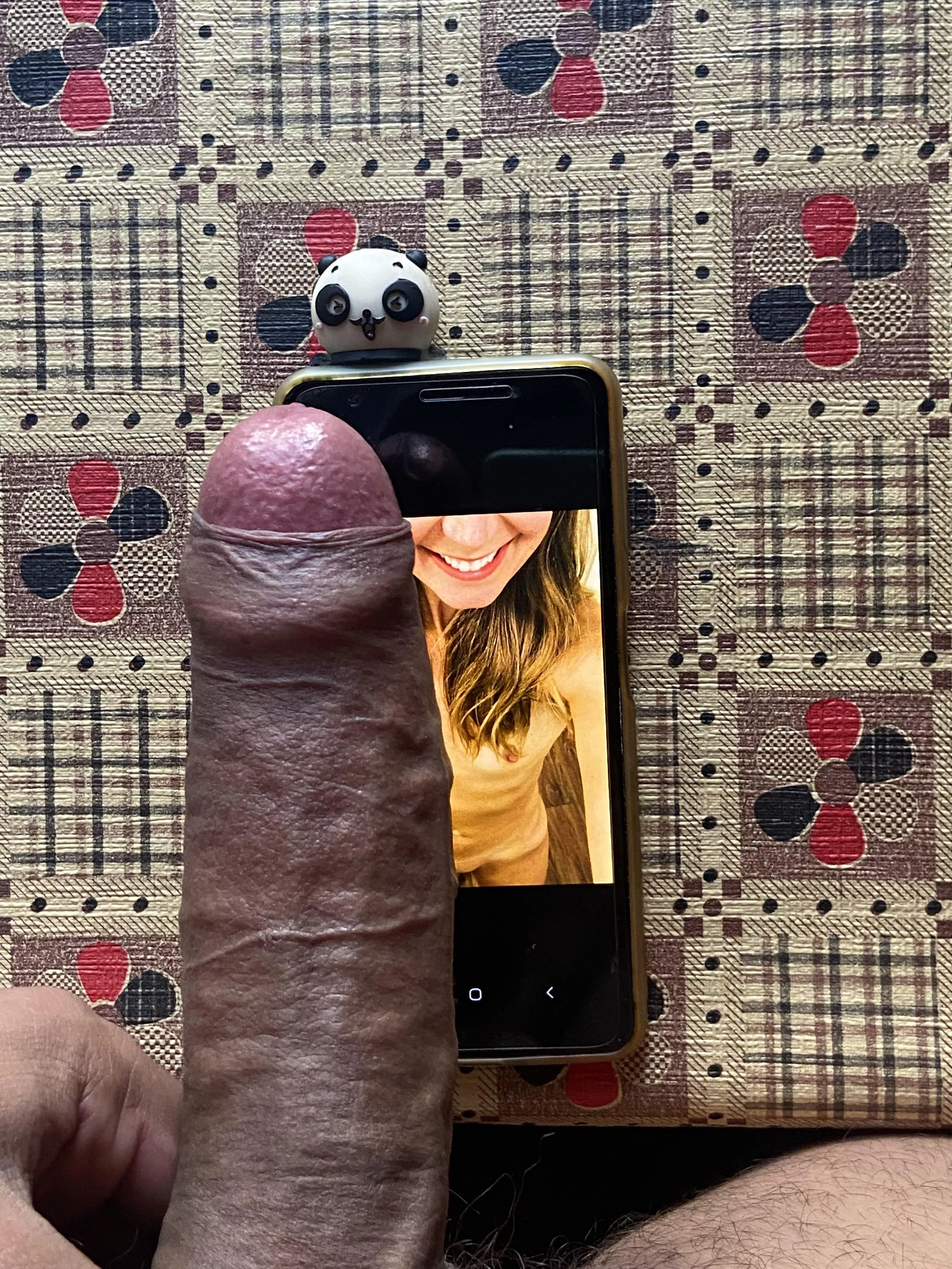 BBC tribbing wives/gfs/ family members . dm me with pics and name . nudes get priority. Upvote if you like