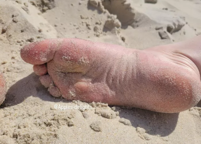 Beach feet!