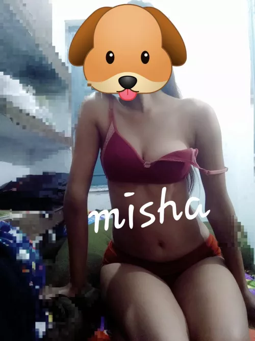 Can You Show This Pic to You mOm Requesting u Want To Marry me 🤭🤭🤭🤭