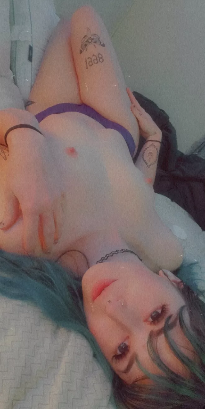 cum play with my little bitties🥺