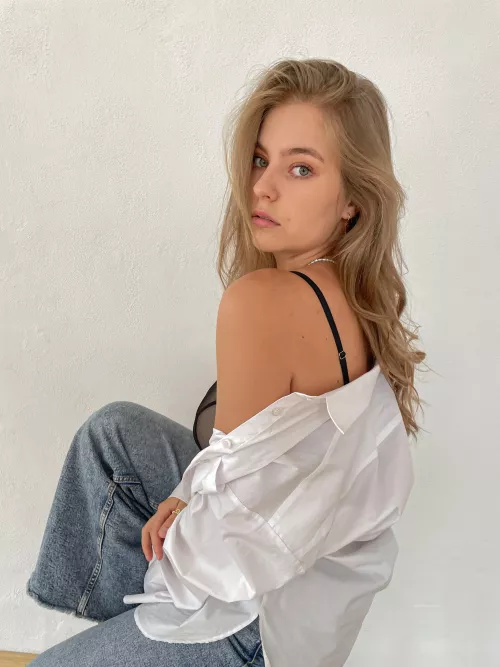 Do u like green eyes?😋